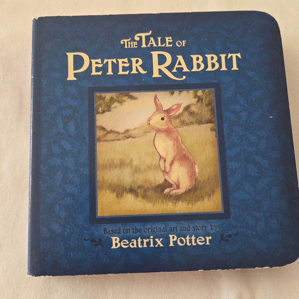 Beatrix Potter's 'The Tale of Peter Rabbit' Tiny Vintage Hardback Ed.